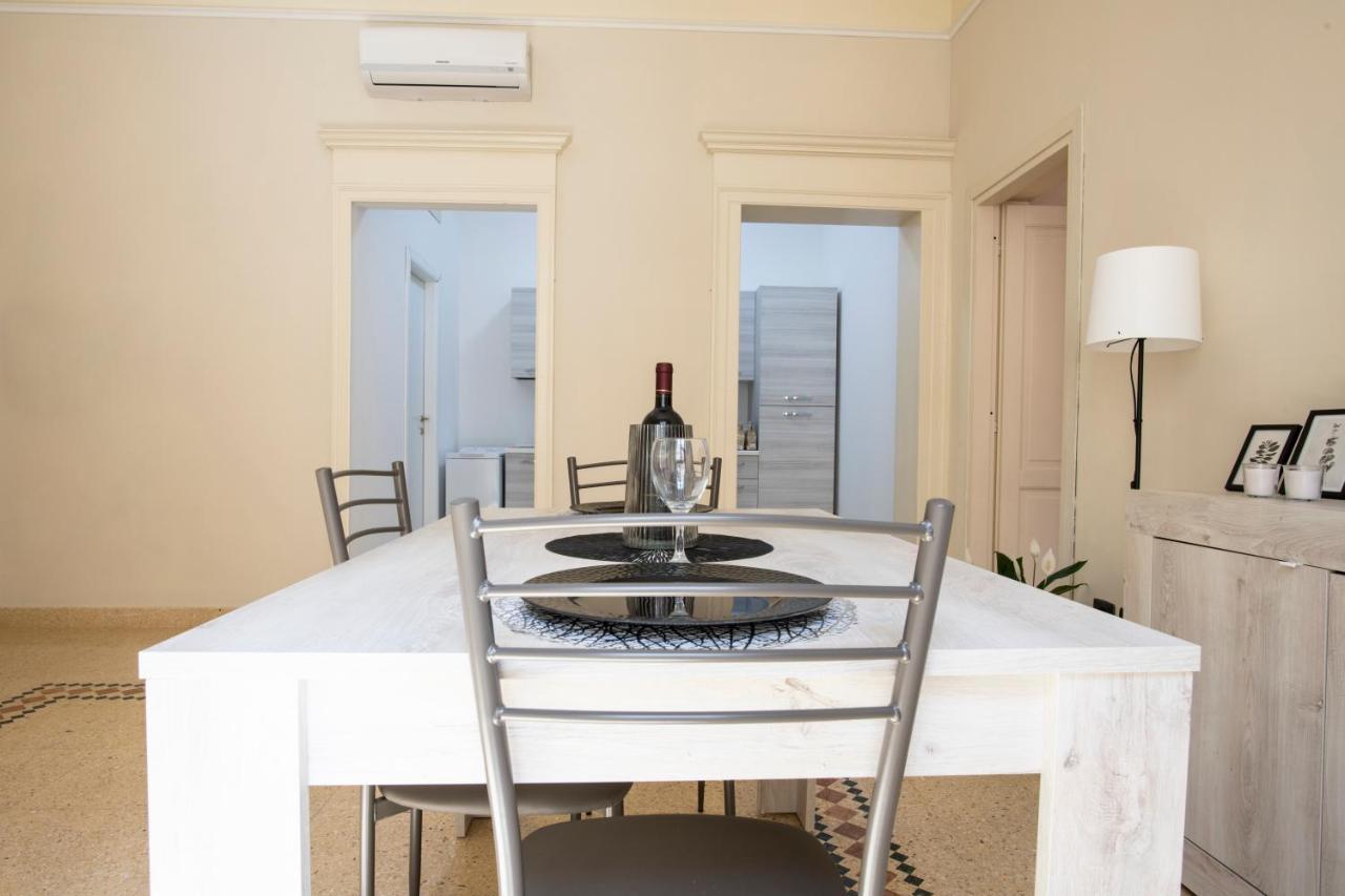 Corner Cavour Apartment Σάσαρι Εξωτερικό φωτογραφία